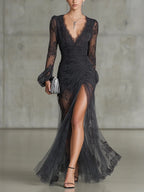 Paloma Vestido Maxi Largo Gris Oscuro de Encaje con Manga Larga y Abertura