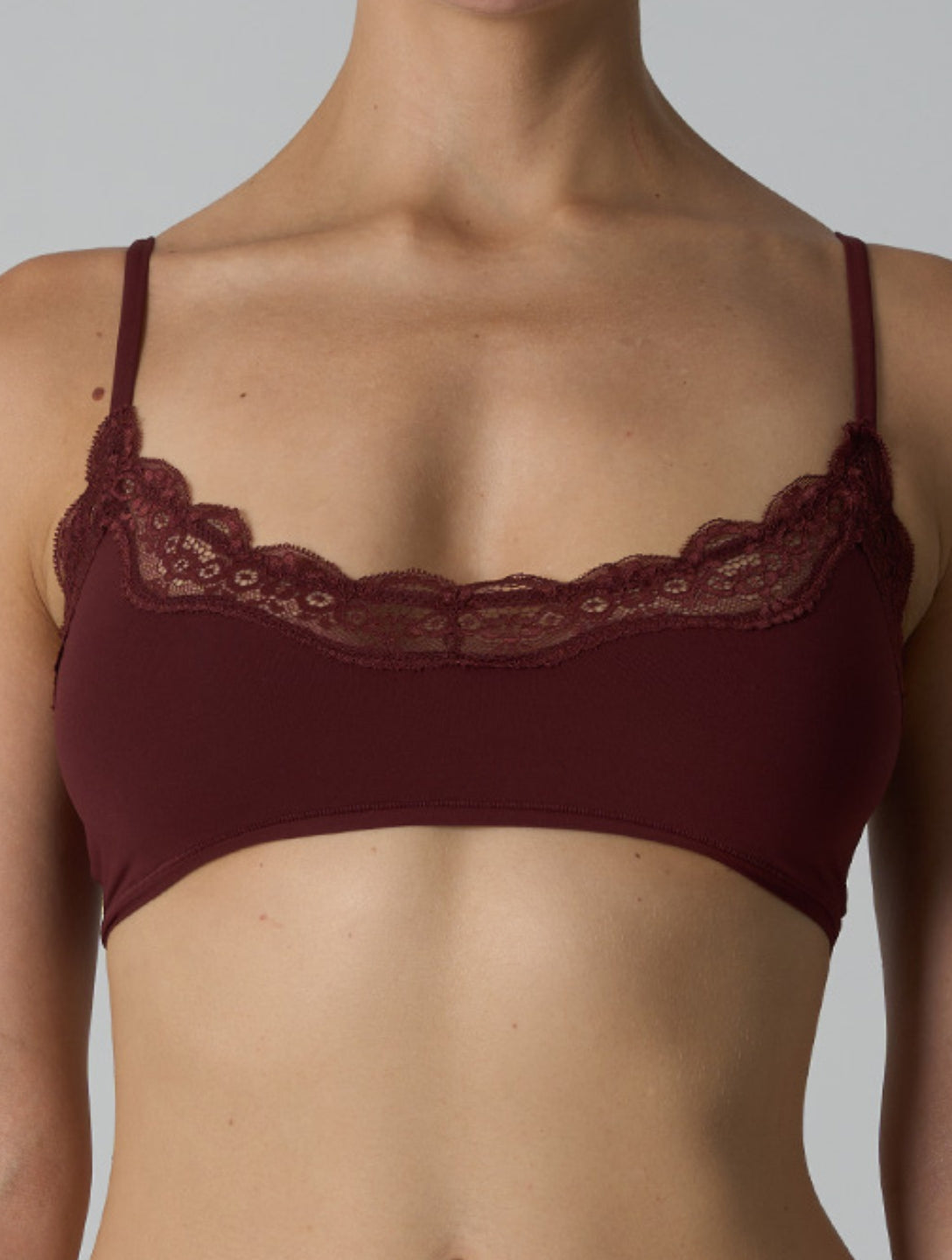 Bralette de Encaje Suave