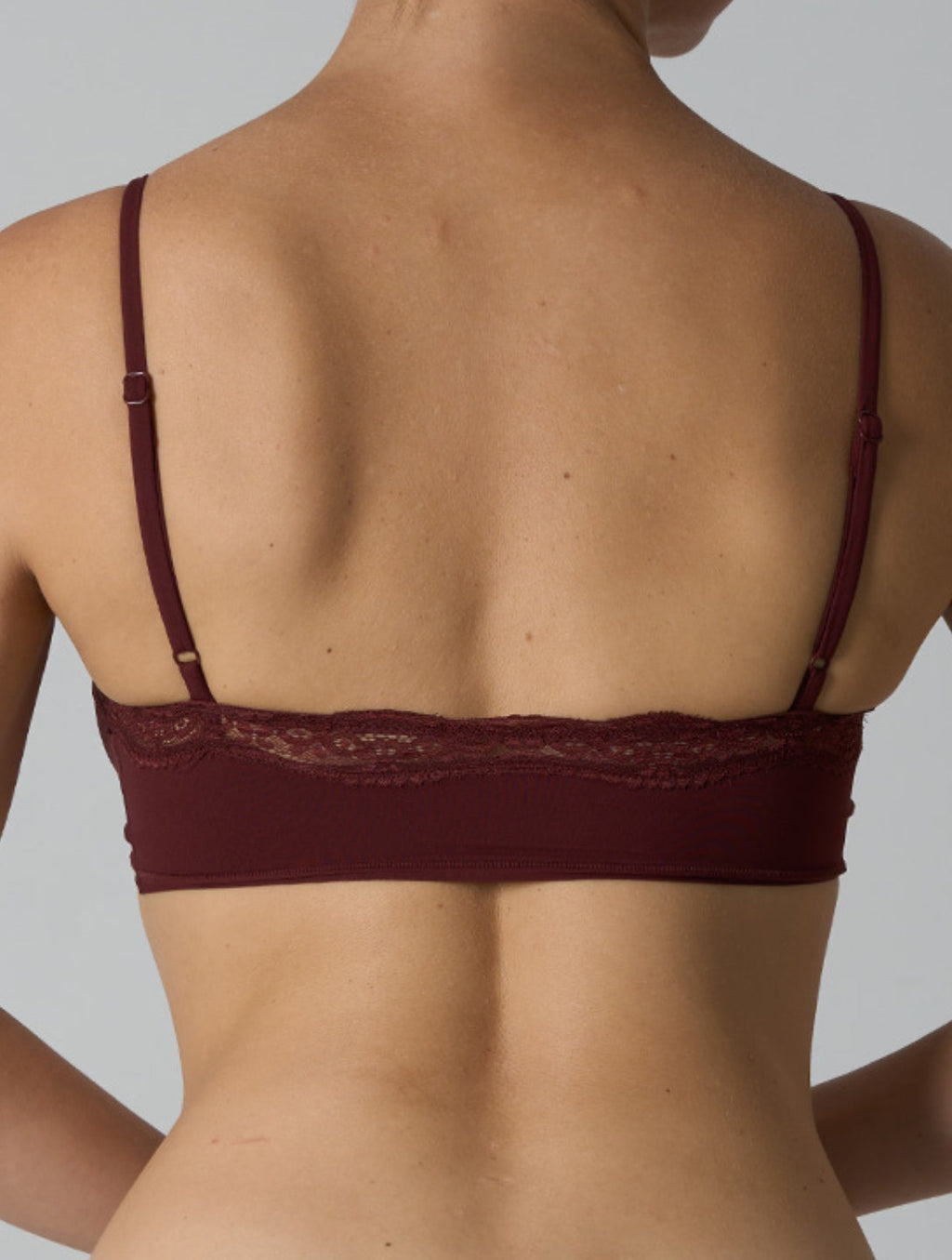 Bralette de Encaje Suave
