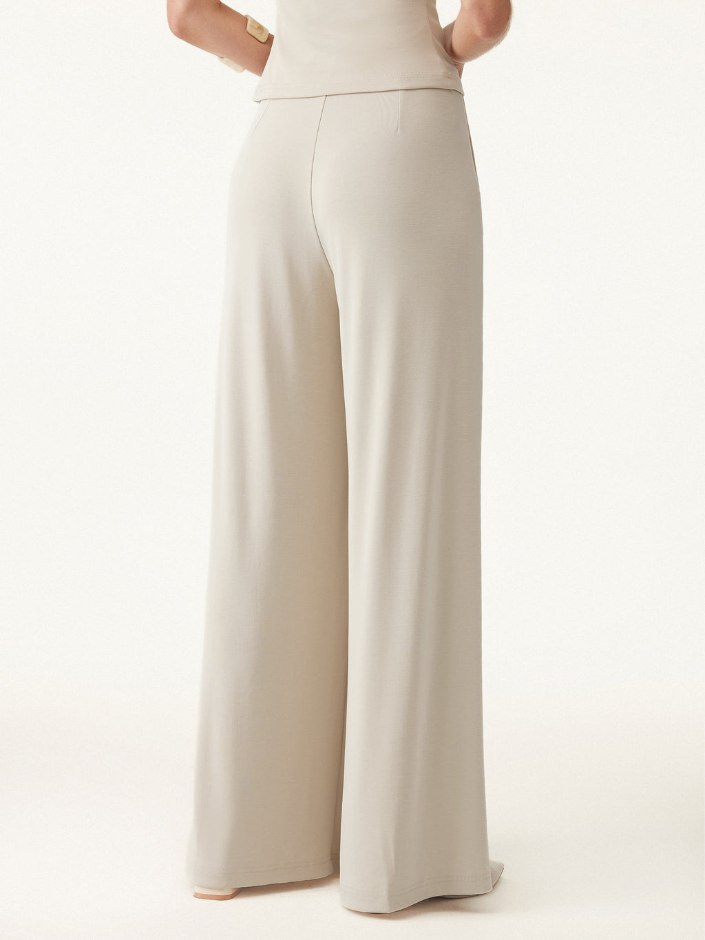 Conjunto de 2 Piezas: Camiseta Cuello Redondo Manga Corta y Pantalón Pierna Ancha con Bolsillos