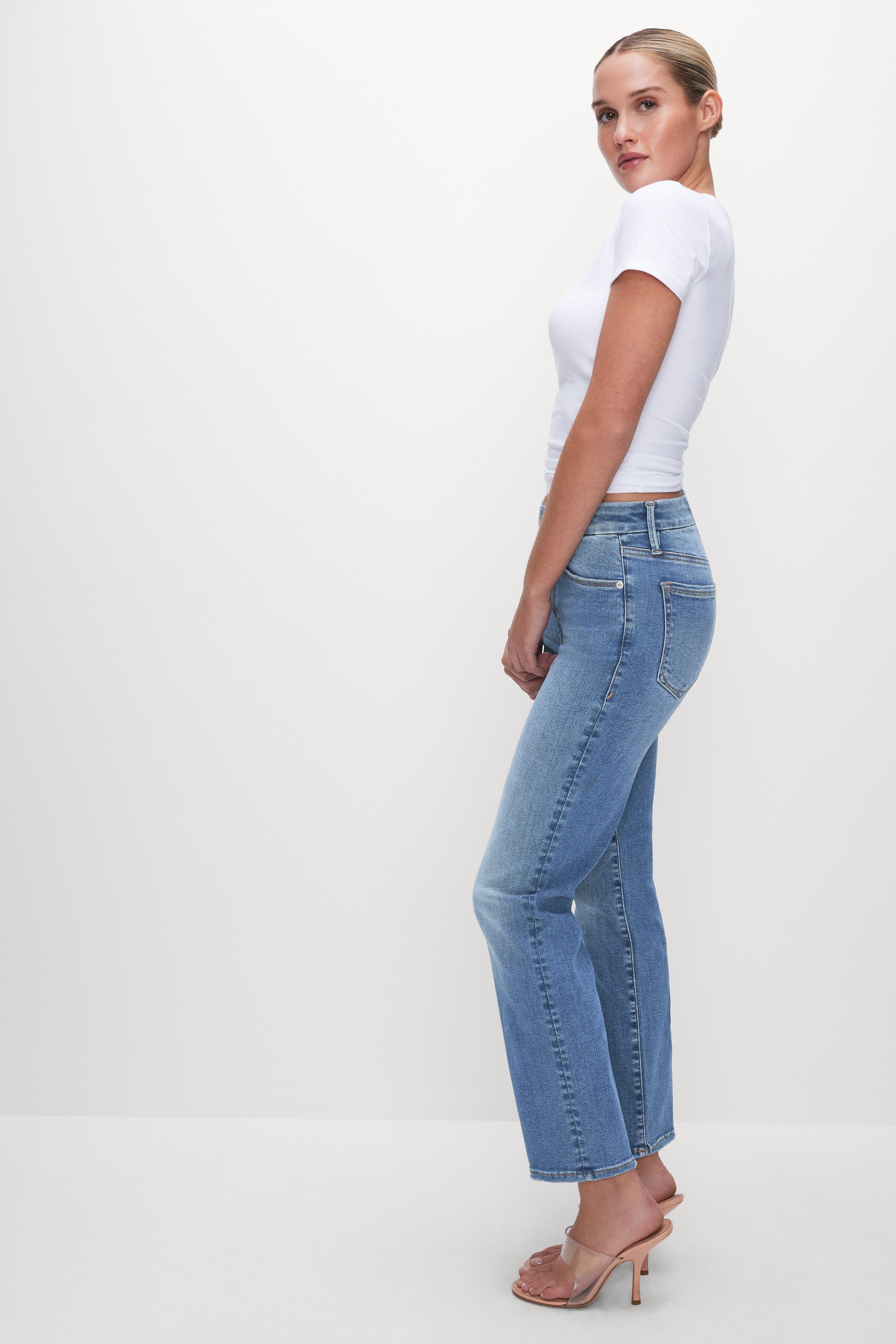 VAQUEROS LEGS STRAIGHT JEANS | MARTÉA