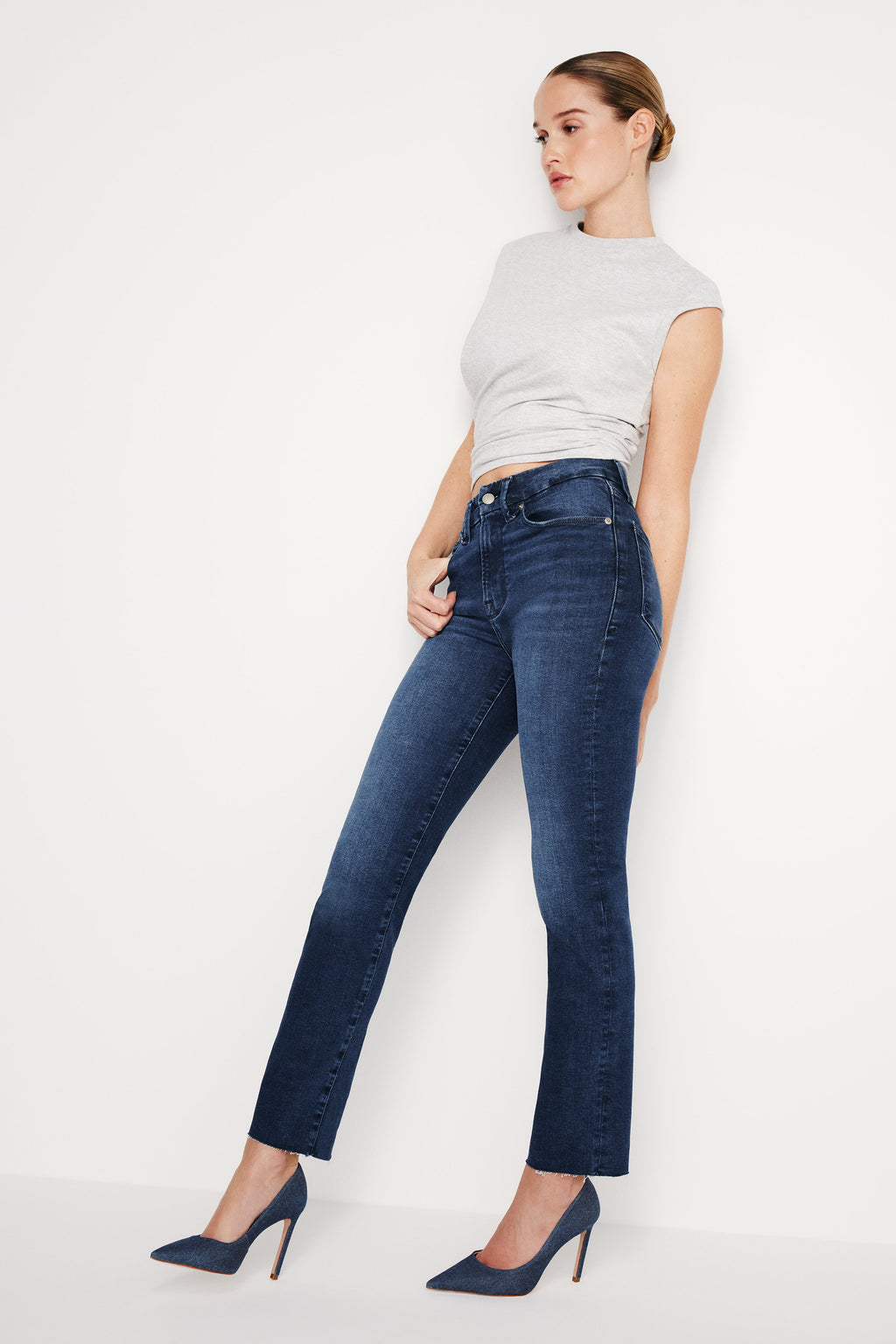 VAQUEROS CLASSIC SLIM STRAIGHT JEANS | MARTÉA