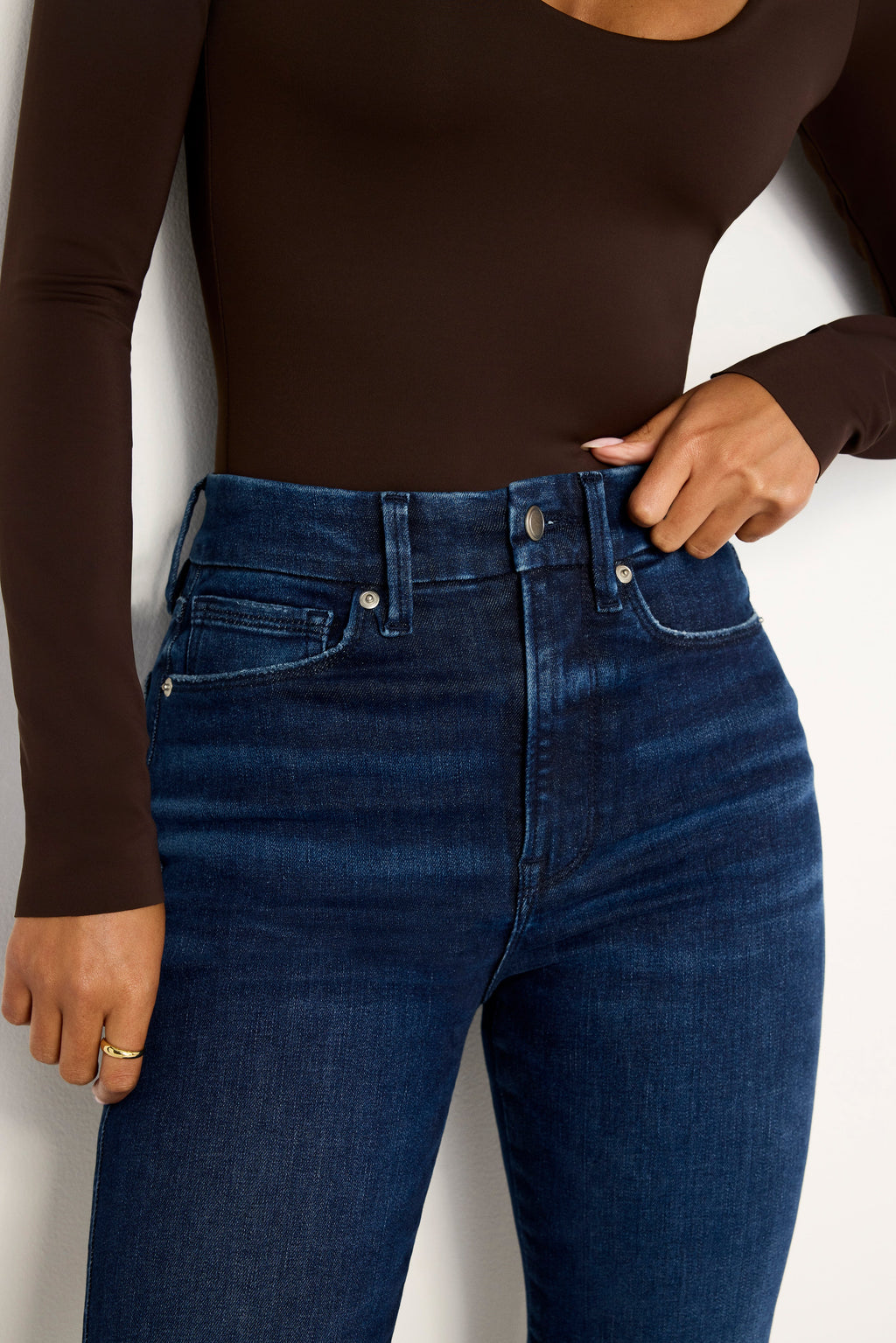CURVE STRAIGHT JEANS | MARTÉA