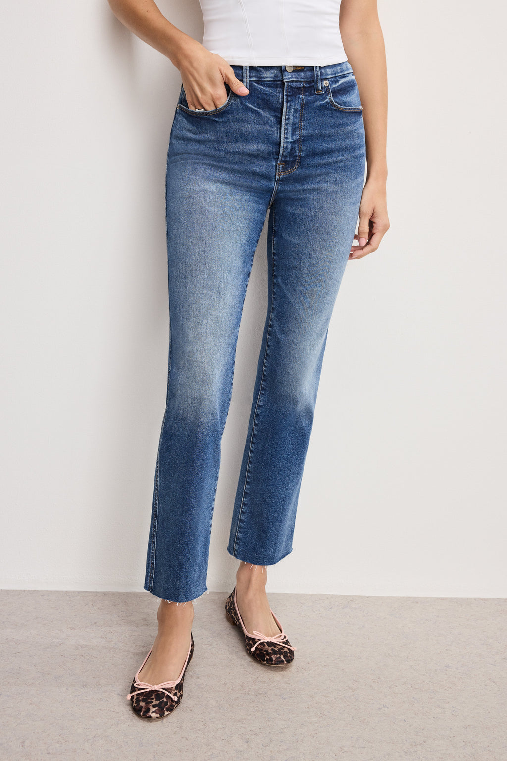 VAQUEROS CURVE STRAIGHT JEANS | MARTÉA