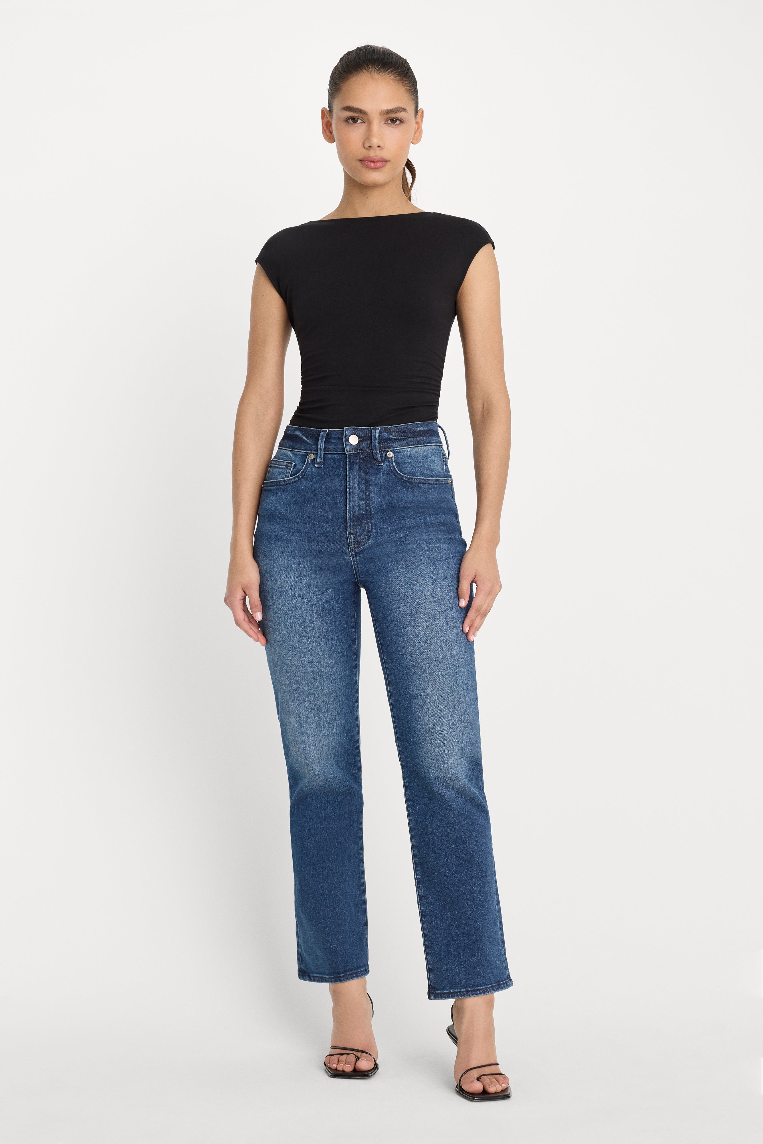 VAQUEROS LEGS STRAIGHT JEANS | MARTÉA