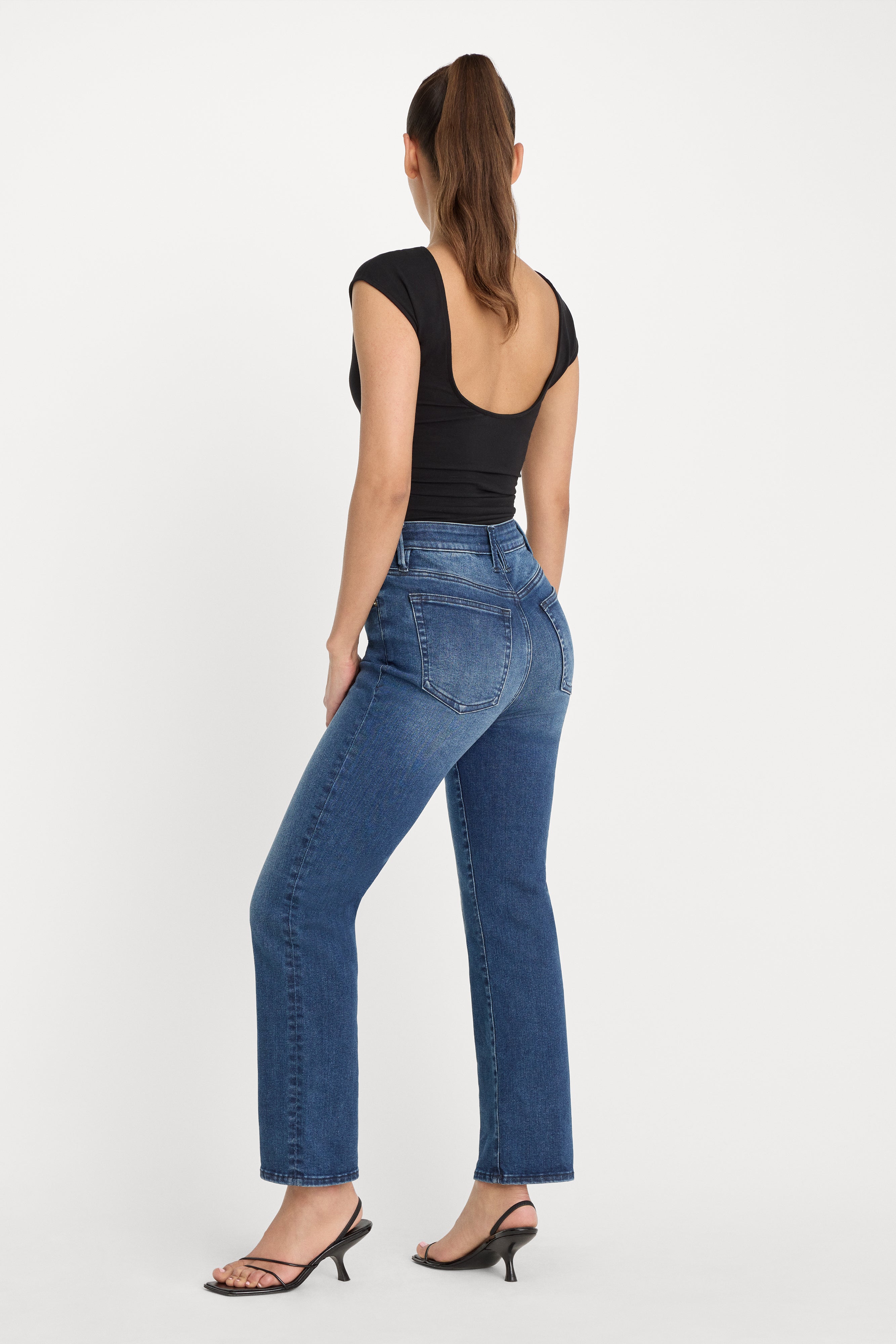 VAQUEROS LEGS STRAIGHT JEANS | MARTÉA
