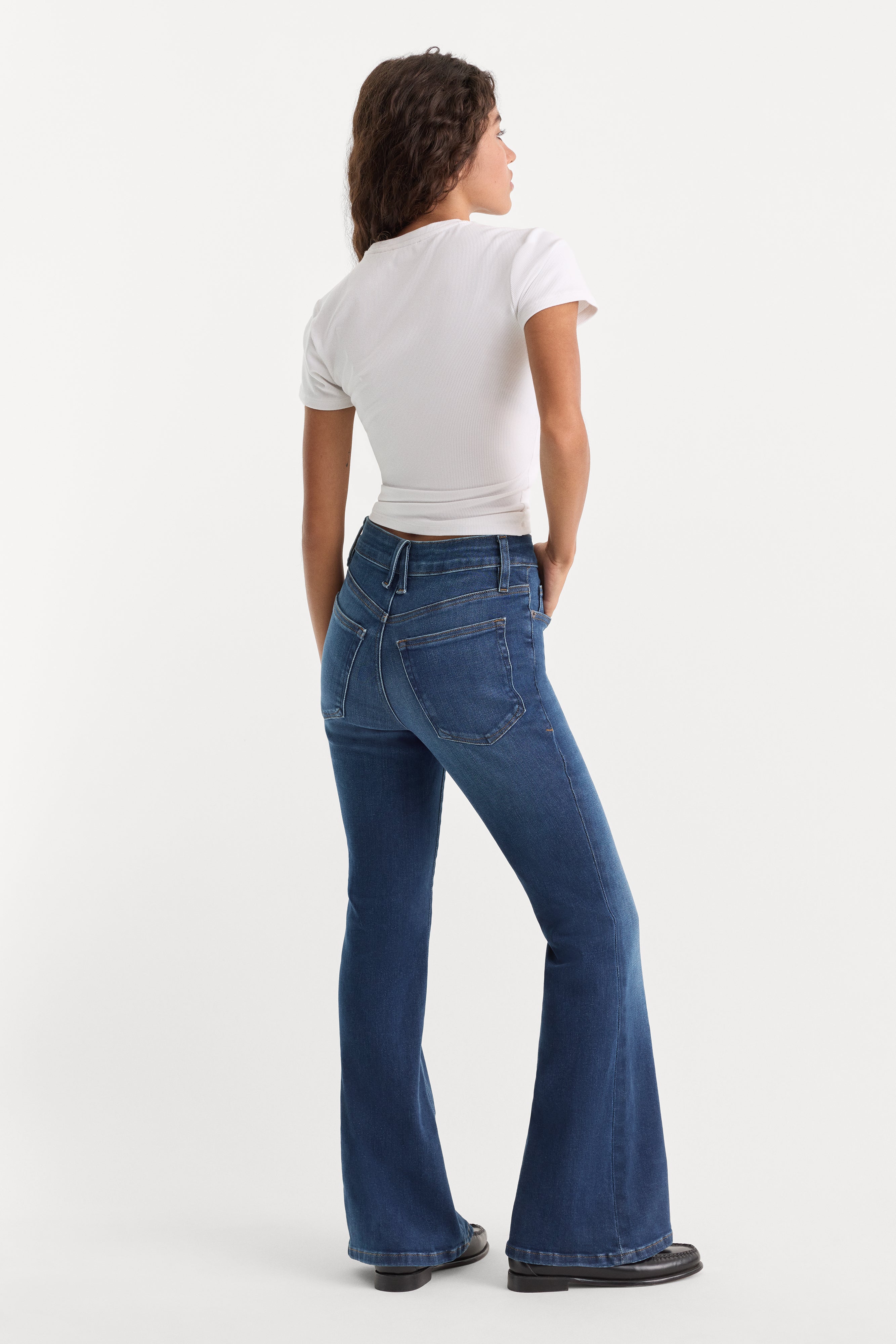 VAQUEROS PETITE FLARE JEANS | MARTÉA