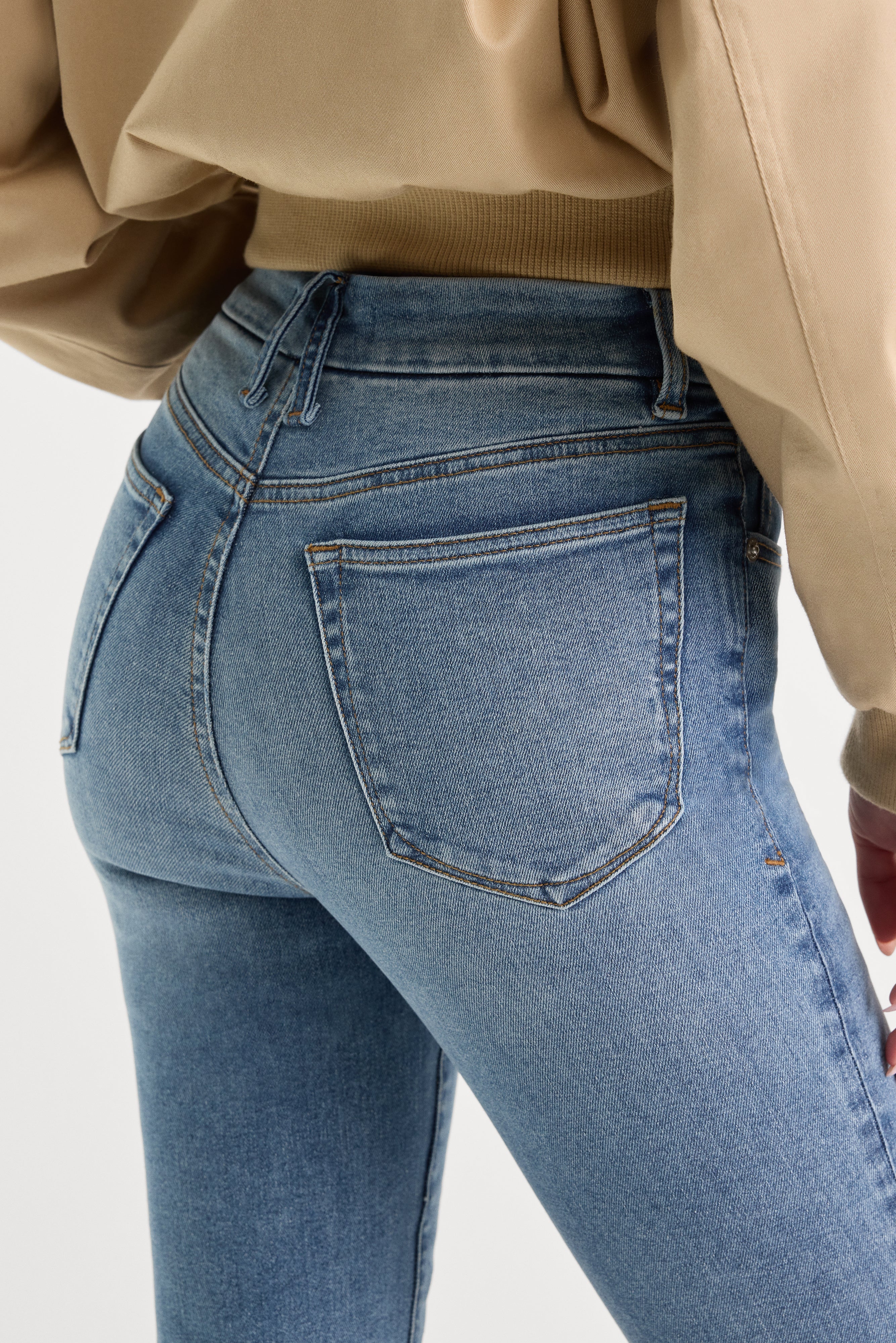 VAQUEROS CLASSIC BOOTCUT JEANS | MARTÉA