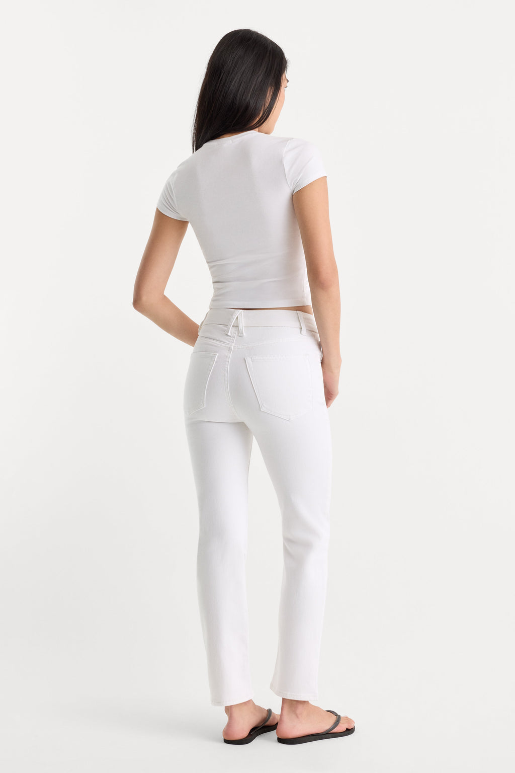 VAQUEROS LEGS STRAIGHT JEANS | MARTÉA