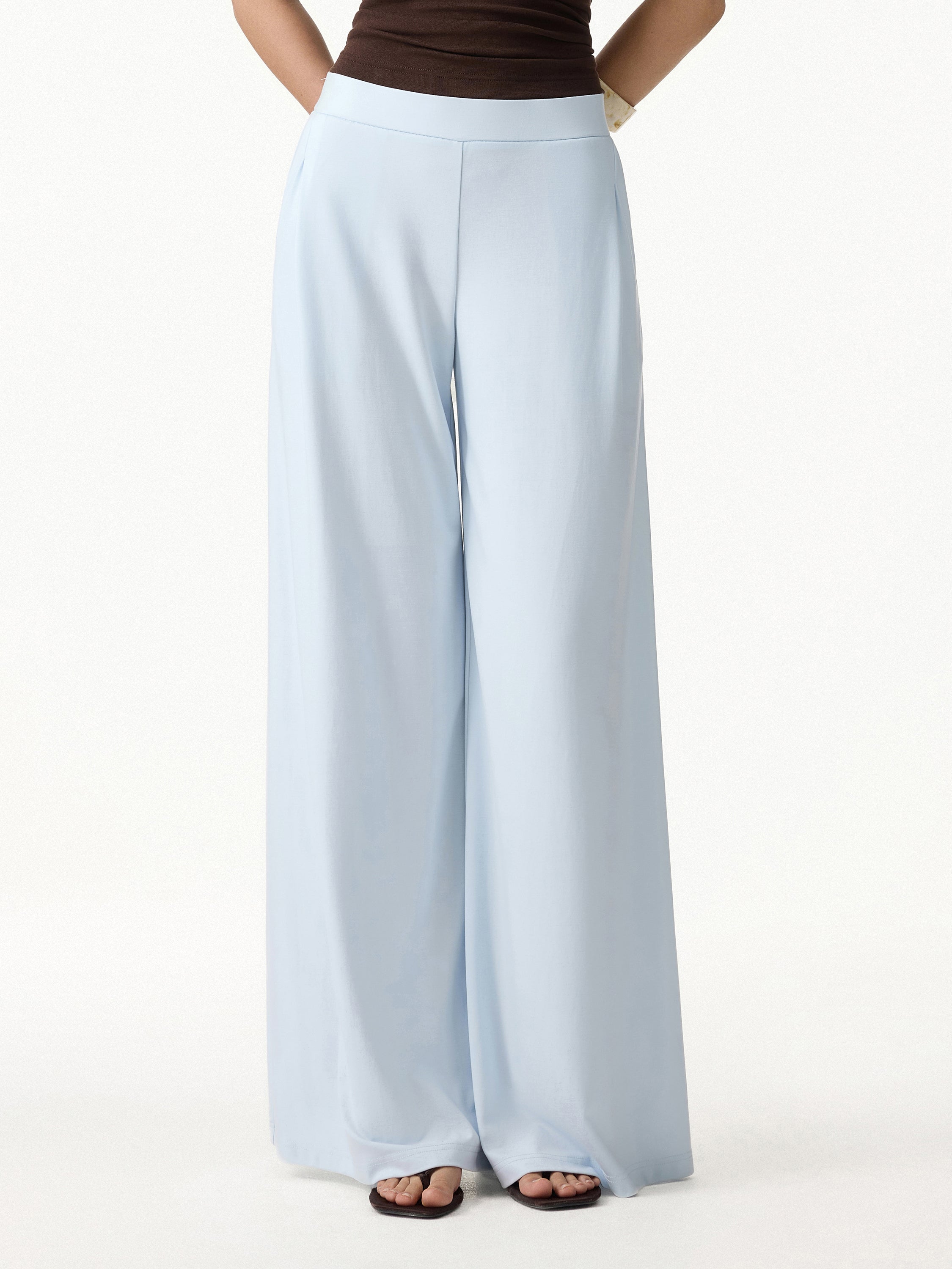 Pantalón Ponte Tiro Medio Pierna Ancha con Bolsillos