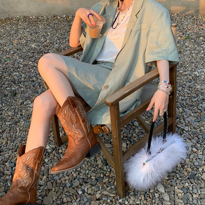 Genevieve - Botas Bordadas a la Media Pantorrilla