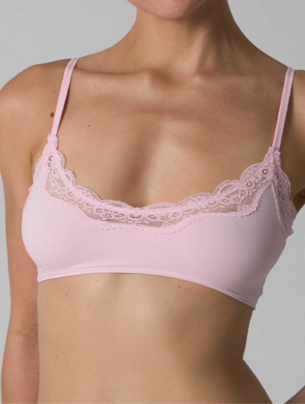 Bralette de Encaje Suave