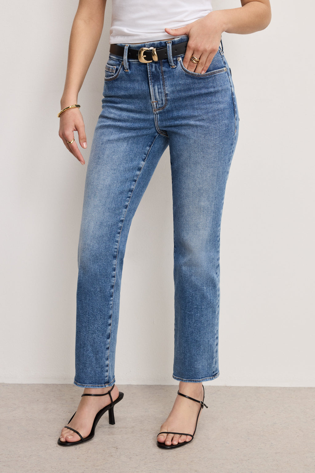 VAQUEROS PETITE STRAIGHT JEANS | MARTÉA