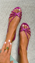 Zahara | Sandalias Doradas, Elegancia Estival