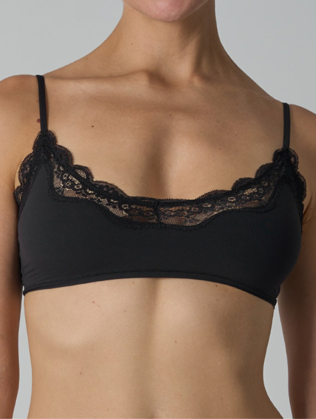 Bralette de Encaje Suave