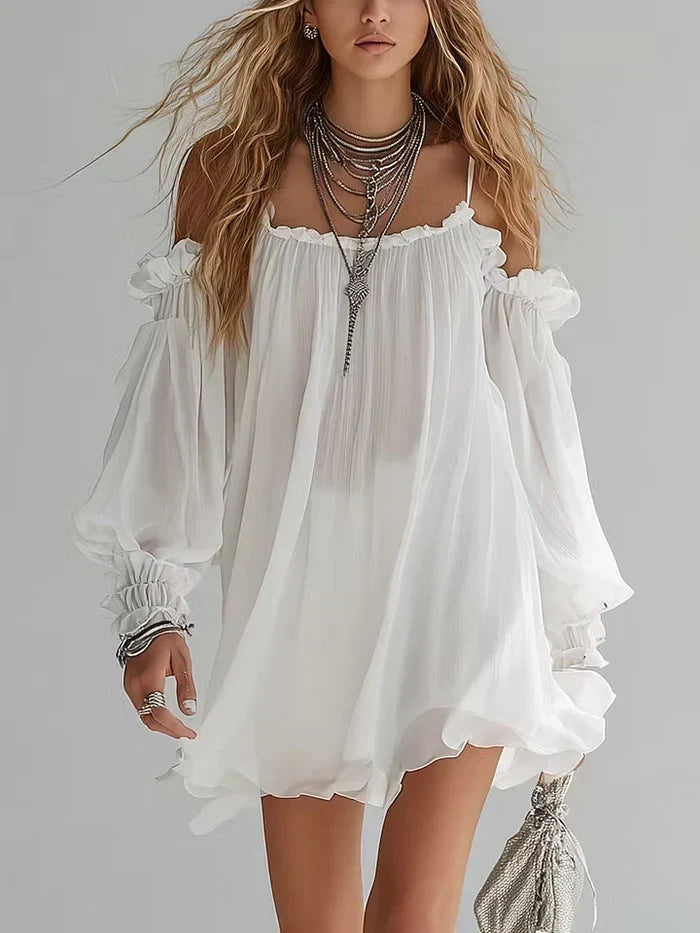 Iliana Vestido Bohemio con Volantes, Hombros al Descubierto y Silueta Fluida