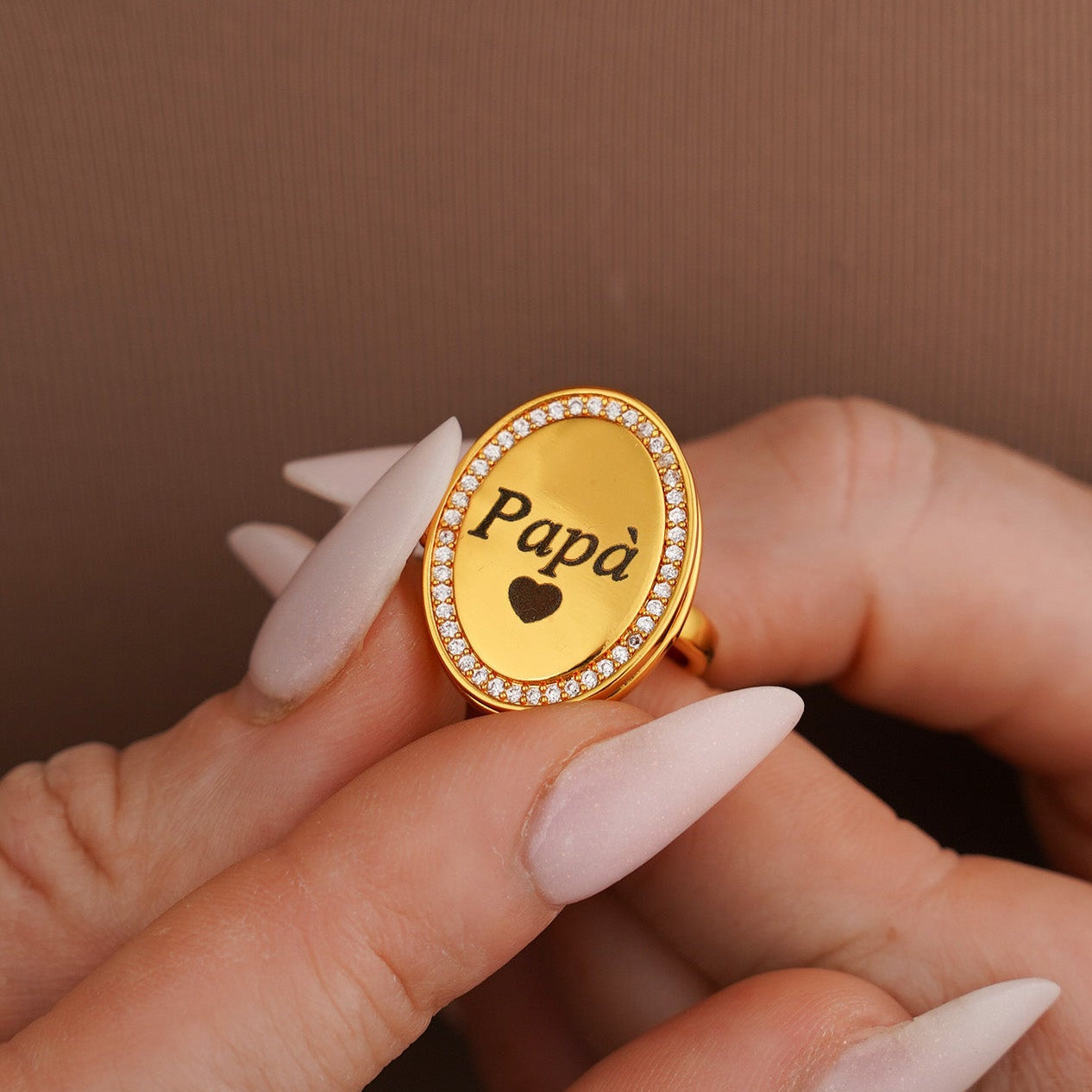 Anillo Oval Cofre del Corazón Personalizado con Foto y Grabado
