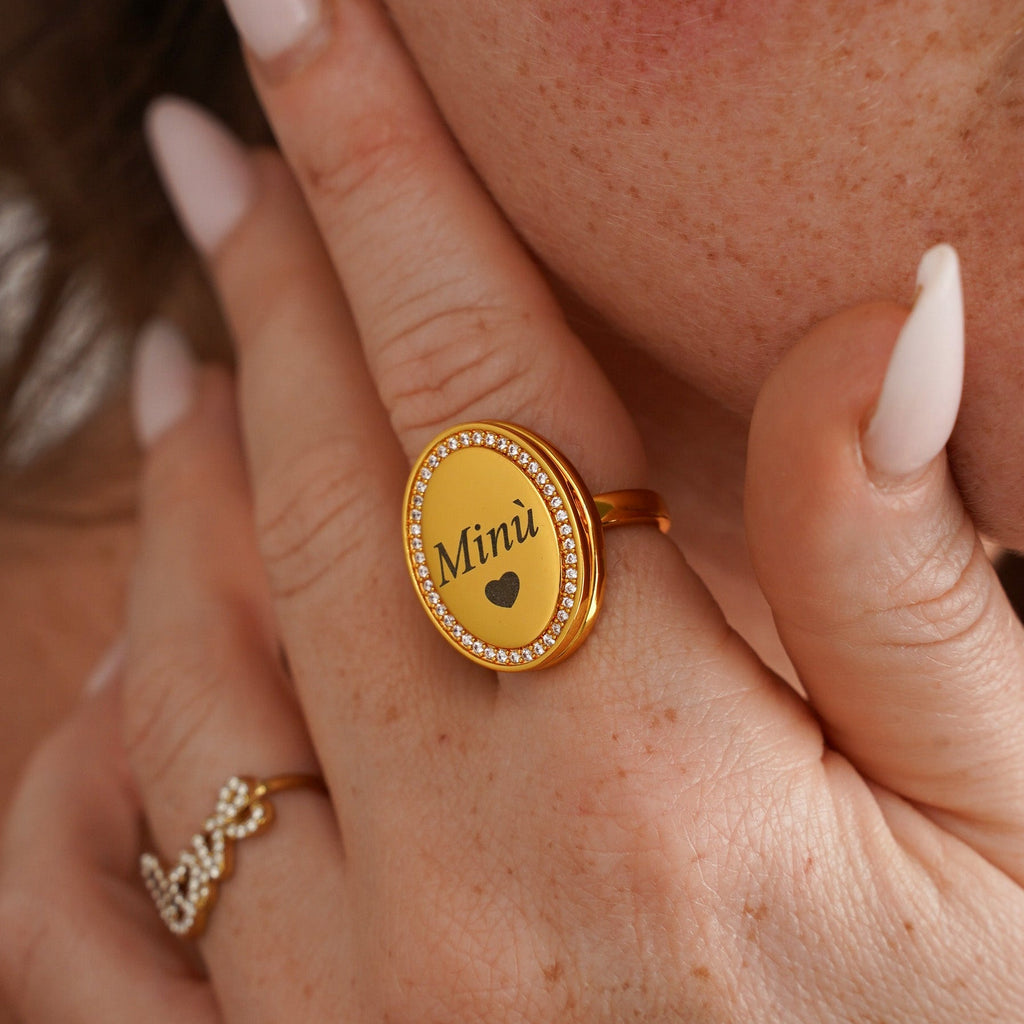 Anillo Oval Cofre del Corazón Personalizado con Foto y Grabado