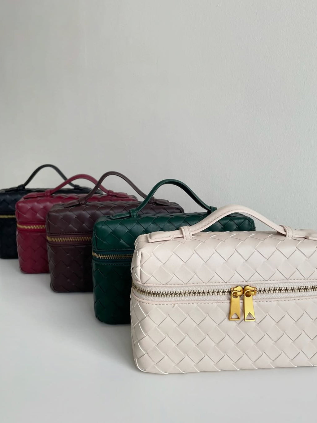 Julia | Strukturierte, geflochtene Tasche