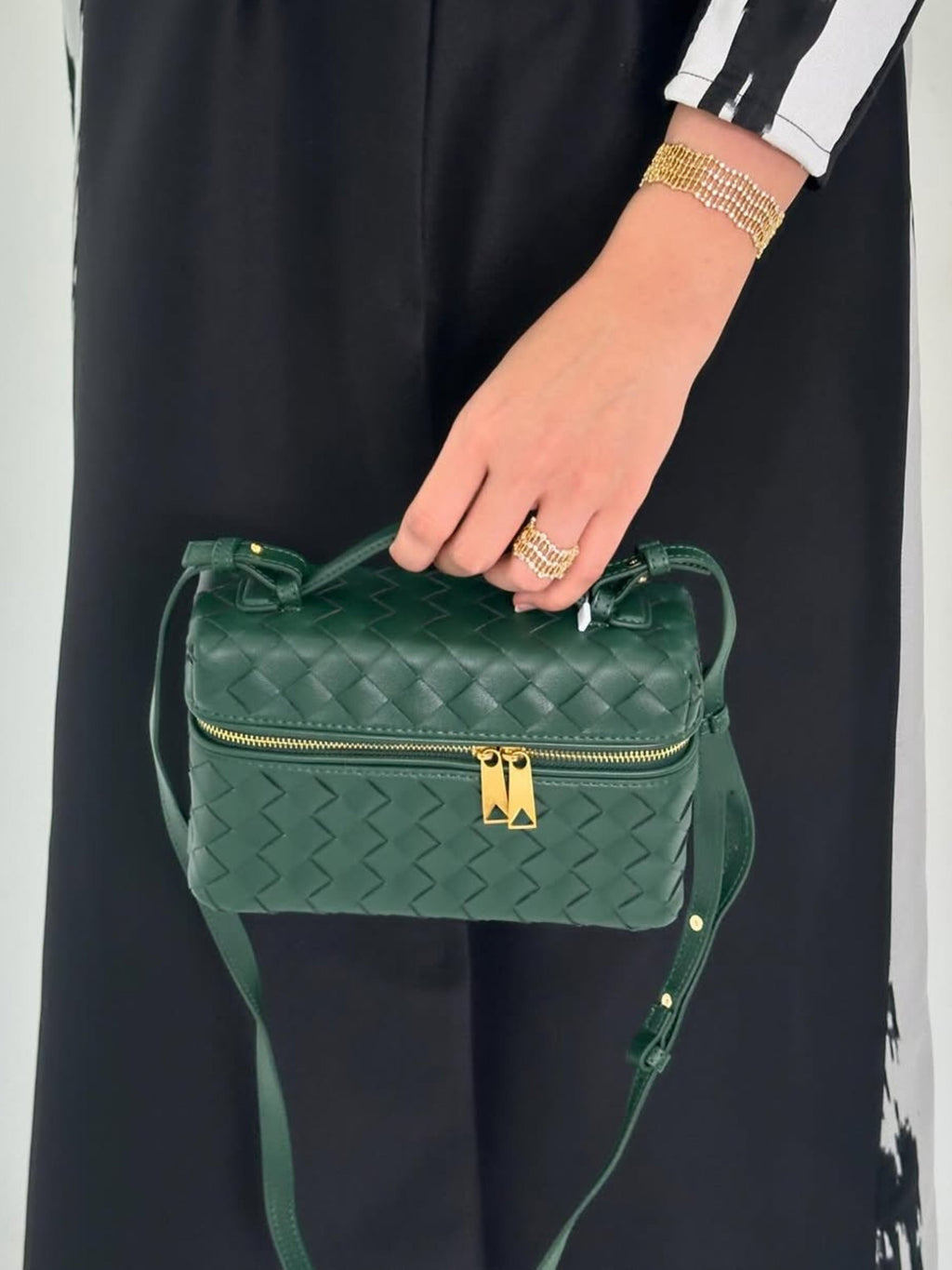 Julia | Strukturierte, geflochtene Tasche