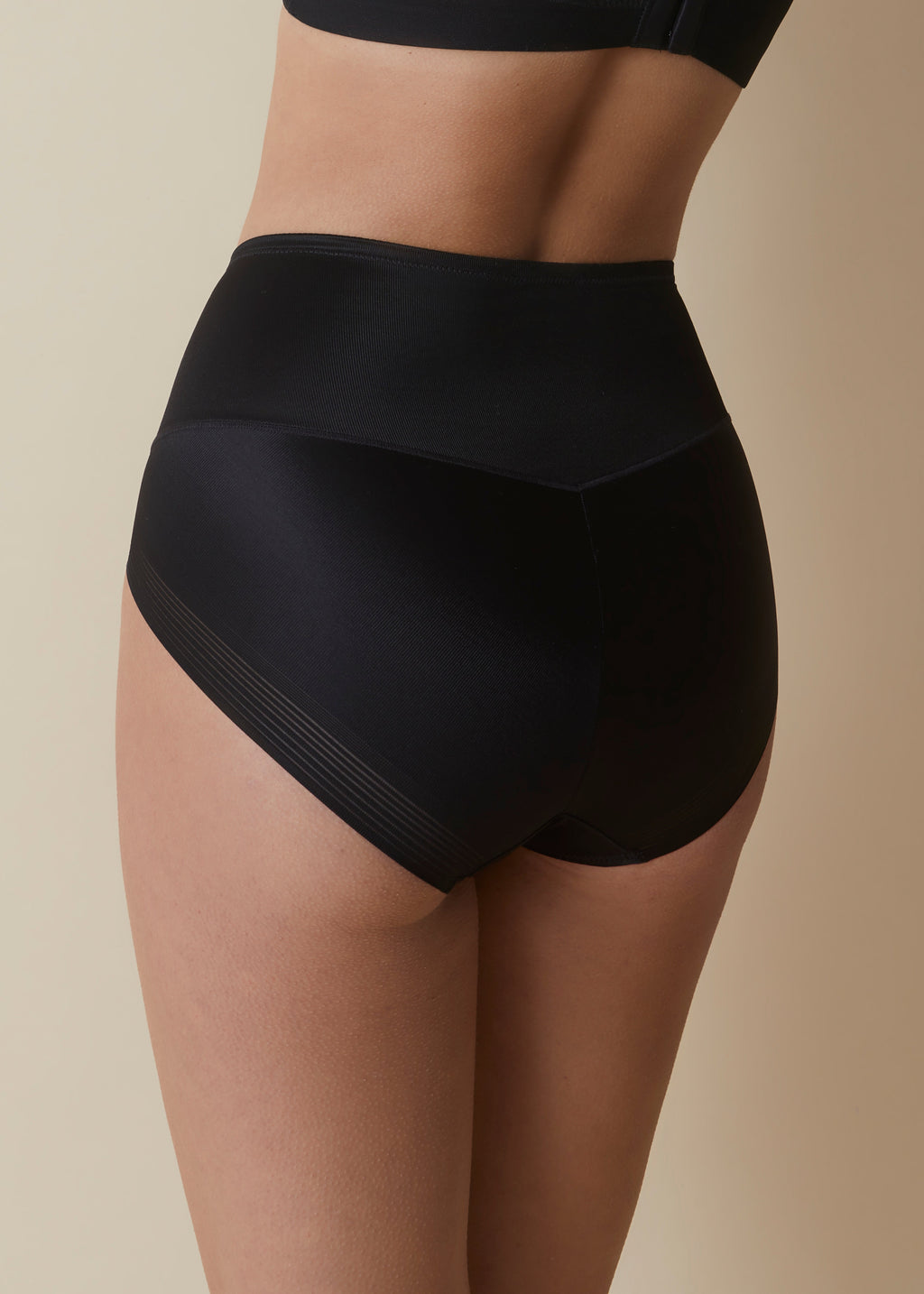 Braga moldeadora de cintura alta sin transparencias y con diseño floral delantero - mod. Violeta Braga Faja