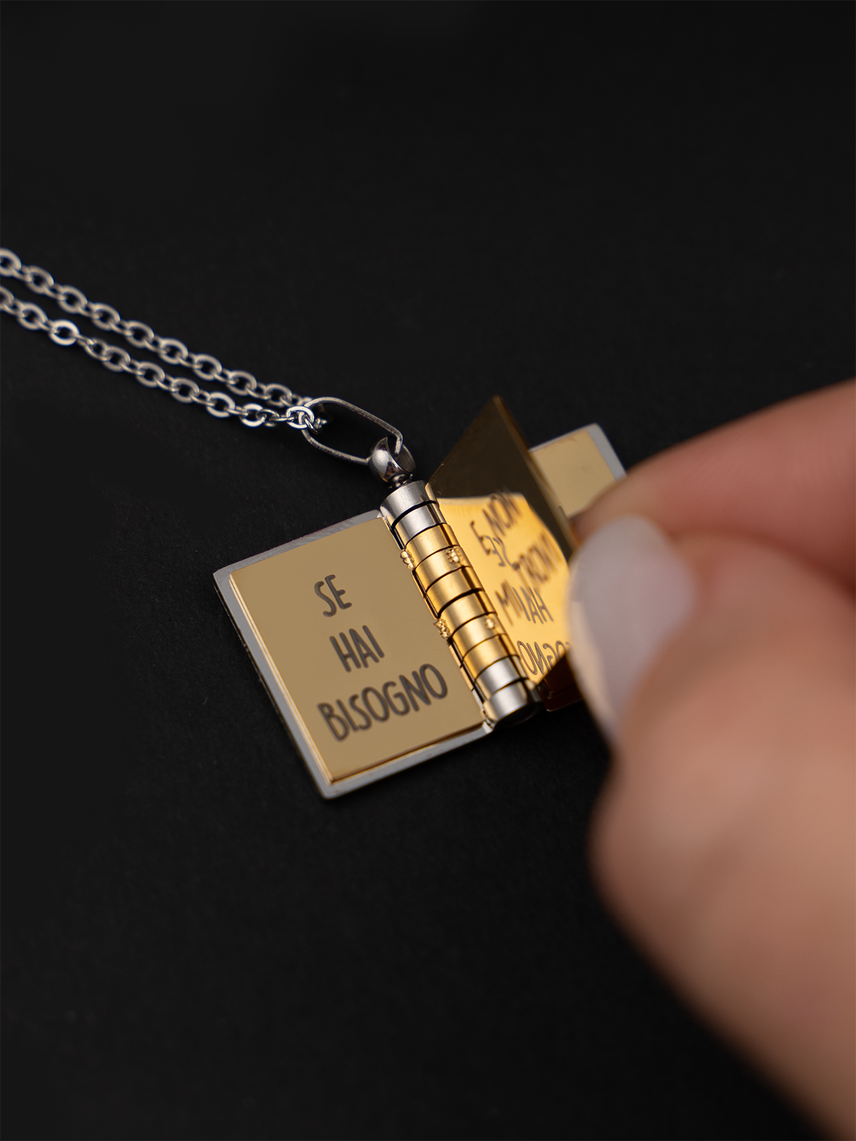 Collar Libro con Dedicatoria ✨ Te Amo