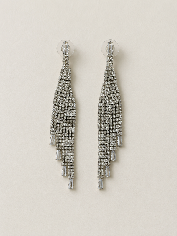 Pendientes cascada asimétrica brillantes plateados