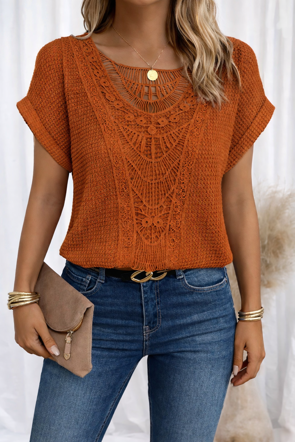 Ariana - Blusa con Cuello Redondo y Ribete de Encaje