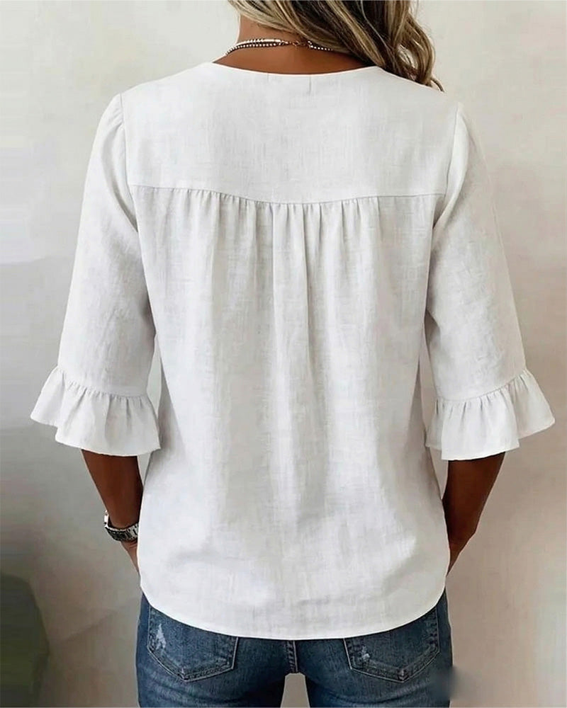 Sophia | Blusas de Color Liso con Botones de Madera y Volantes