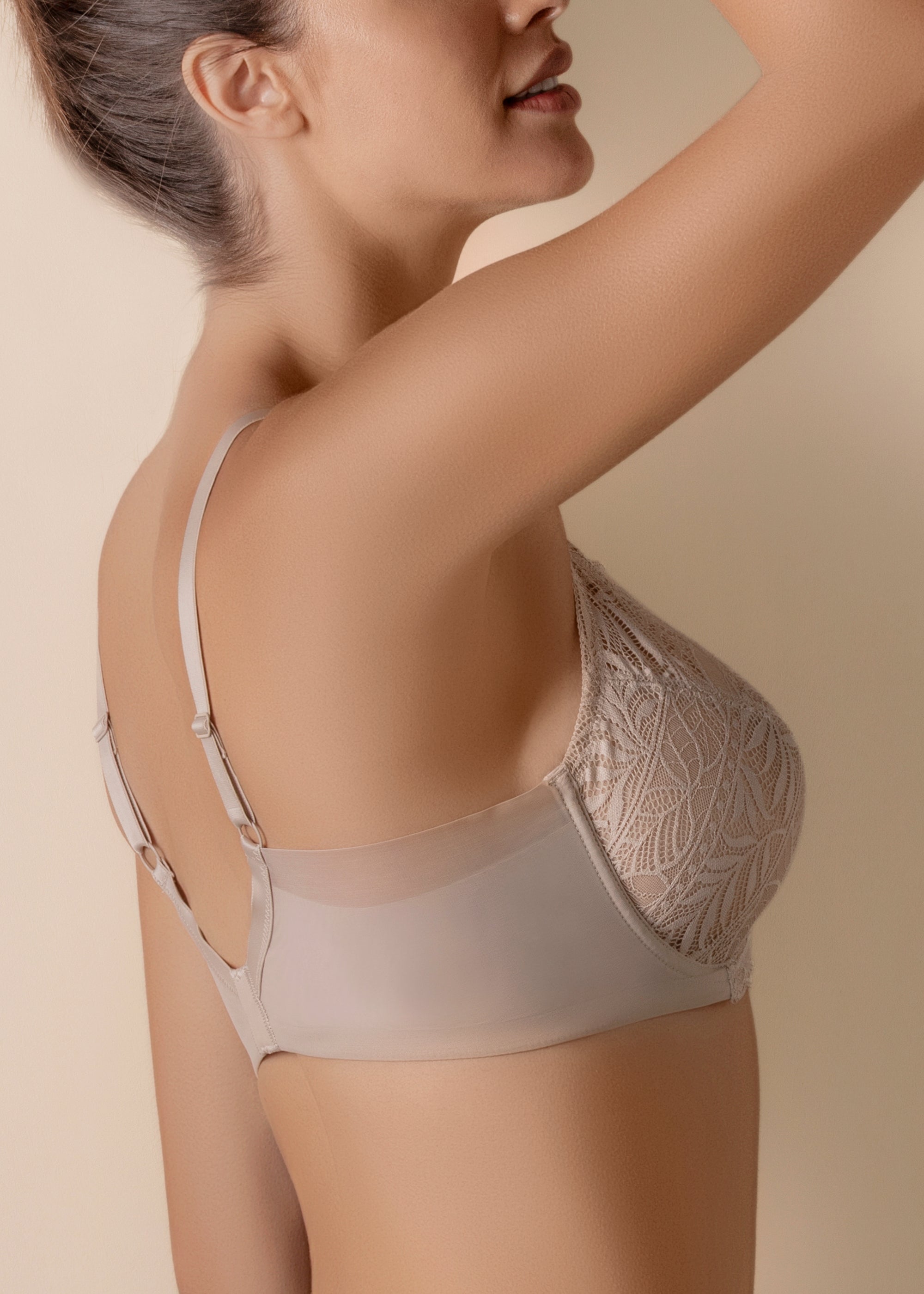 Sujetador de encaje floral transparente con aros, sin relleno y banda de tul - mod. Melany