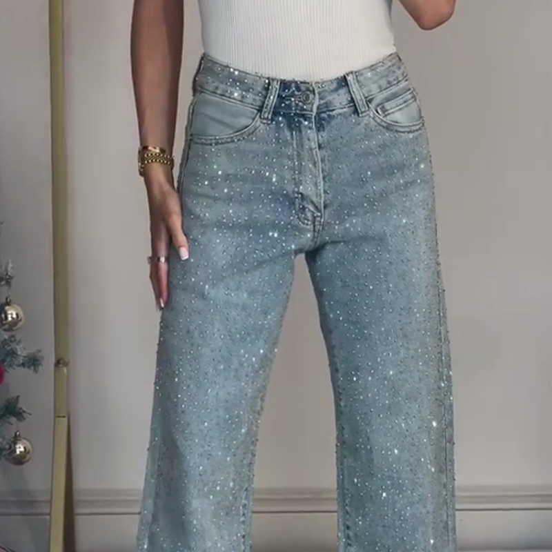 Jeans de Pernera Recta con Strass
